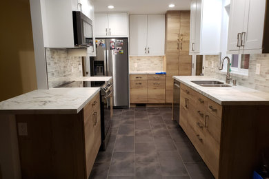 Mathew's Beach Area Kitchen