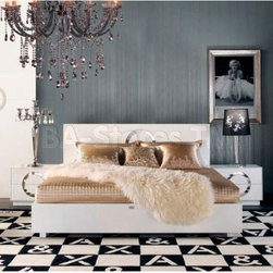 Armani Xavira 3 PC Bedroom Set in White (Bed and 2 Nightstands) - VIG Furniture - Bedroom Furniture Sets