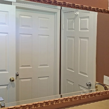 Beveled bathroom mirror