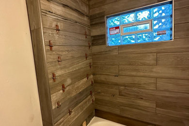 Example of a bathroom design in Indianapolis