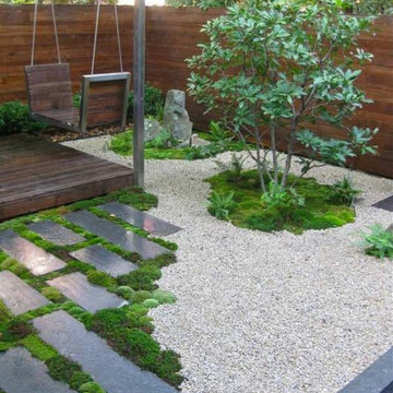 Coastal themed mural garden