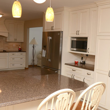 Classic White Dura Supreme Cabinets