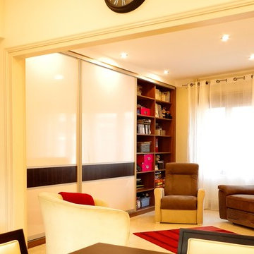 Rangement sur mesure dans salon