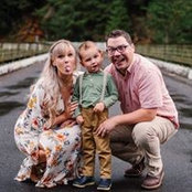 Lindsay Helm's photo