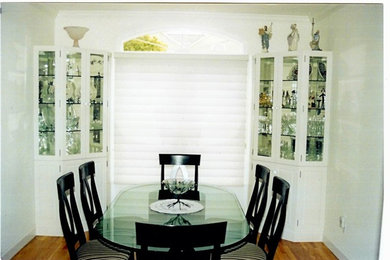 Dining room - traditional dining room idea in Bridgeport