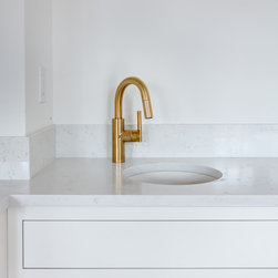 Short Hills, NJ &ndash; Transitional &ndash; White Kitchen Cabinets - Kitchen Cabinetry