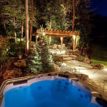Backyard Flagstone Landscaping