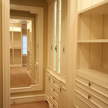 Bathroom & Closet