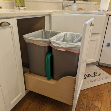 Dovetail Trashcan Pullout