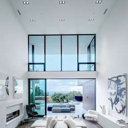 Mora Drive Home Staging - Paintings