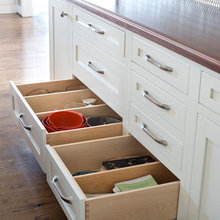 KItchen Cabinets & Drawers