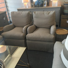 chairs/sofas