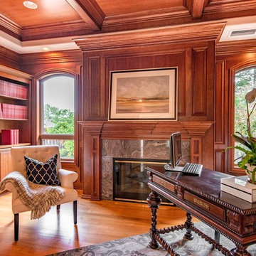 Traditional Home Office