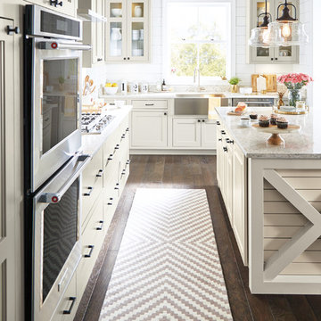 Diamond Cabinets: Modern Farmhouse Kitchen