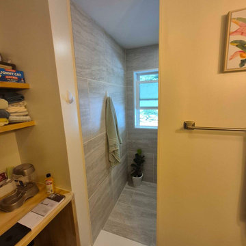 The Purr-fectly Practical Bath: After