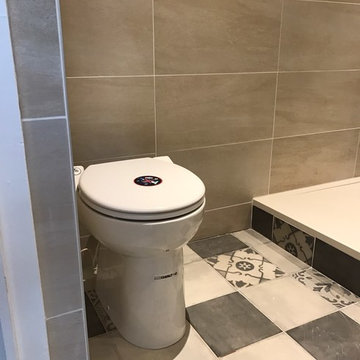 Salle de bains imitation carreaux de ciment mixés avec 30x60