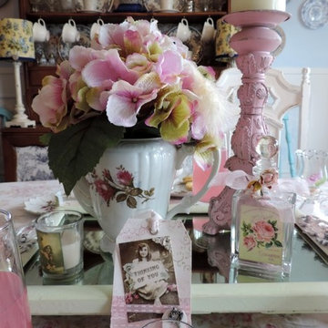 A VIntage Inspired Centerpiece