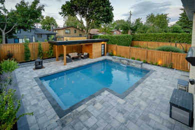 Inspiration for a pool remodel in Toronto