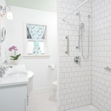 Small SE Portland Bath