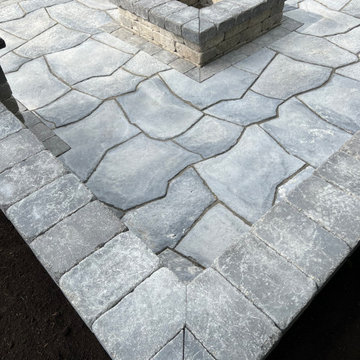Pillar Patio Nook