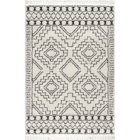 Nuloom Vasiliki Moroccan Tassel Shag Transitional Area Rug, Off White 2'x3'