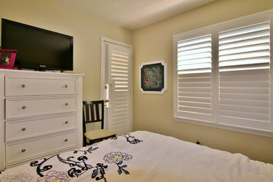 Example of a classic bedroom design in San Francisco