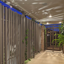 side entry
