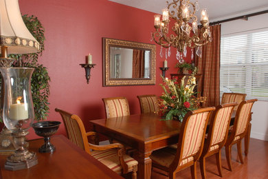 Photo of a traditional dining room in Orlando.