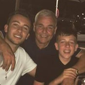 Lee Oneill's photo