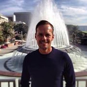 Dean Lee's photo