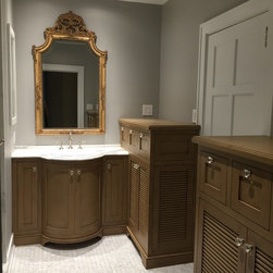 Pittsburgh, PA - Traditional - Vanity - Bathroom Vanities And Sink Consoles