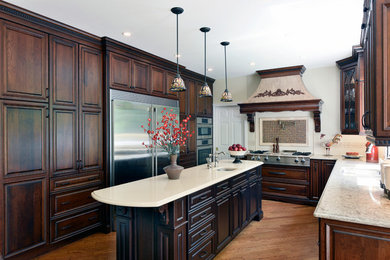 Inspiration for a timeless kitchen remodel in Ottawa