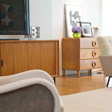 Modernist House - Bethesda MD - Living Room