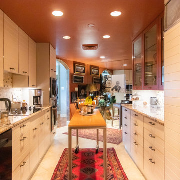 Seductively Smokey Houston Condo
