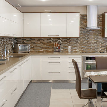 Beige high-gloss kitchen in Toronto