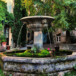 Landscaping Mediterranean Style - Outdoor Fountains And Ponds