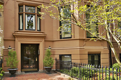 Example of a classic exterior home design in Boston