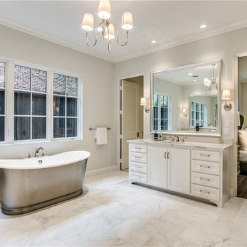 Compton, CA: Bathroom Remodeling