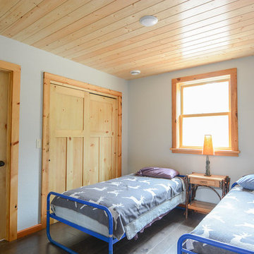 Guest bedroom