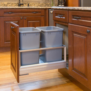 Kitchen Packed with Accessories