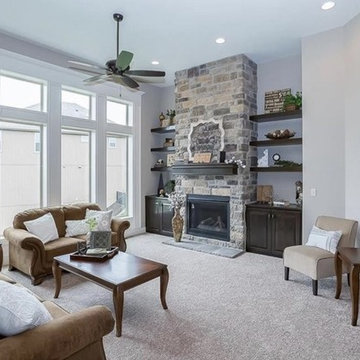 Reverse 1.5 Story home in Stone Canyon, Blue Springs, MO
