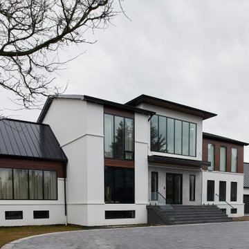 Luxe Modern Estate Home in Devil's Elbow Markham