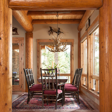 Snowy Elk Lodge | Kitchen Dining 1