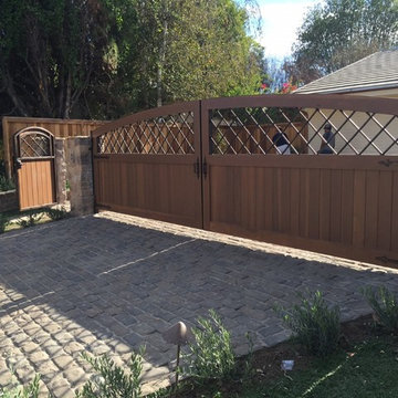 Custom Wood Driveway Gates