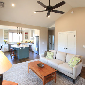 Dolores Residence