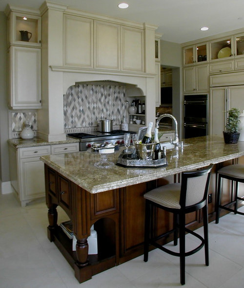 The kitchen island is the very heart of the family gathering space.