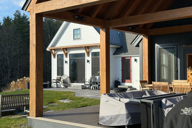 Transitional home design photo in Boston