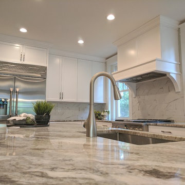 Spacious Open Concept Kitchen
