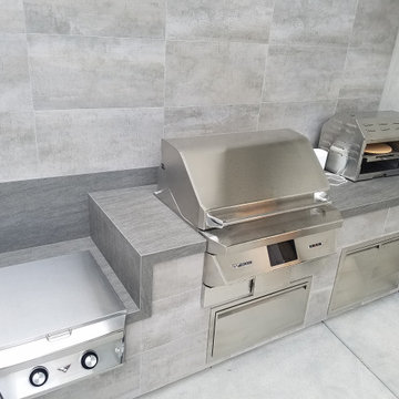 modern outdoor kitchen in Sherman Oaks