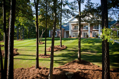 This is an example of a traditional landscaping in Atlanta.